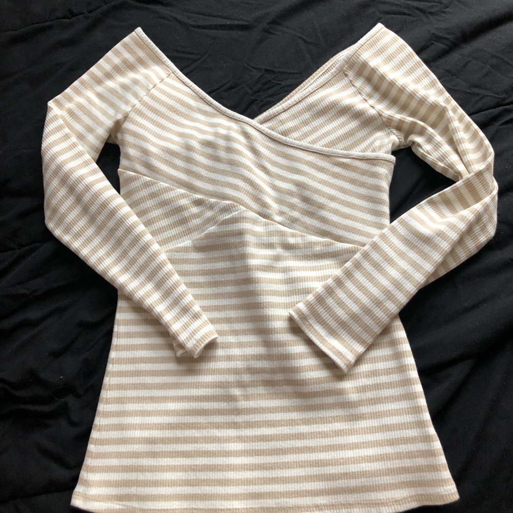Deletta tan and white striped long sleeve
